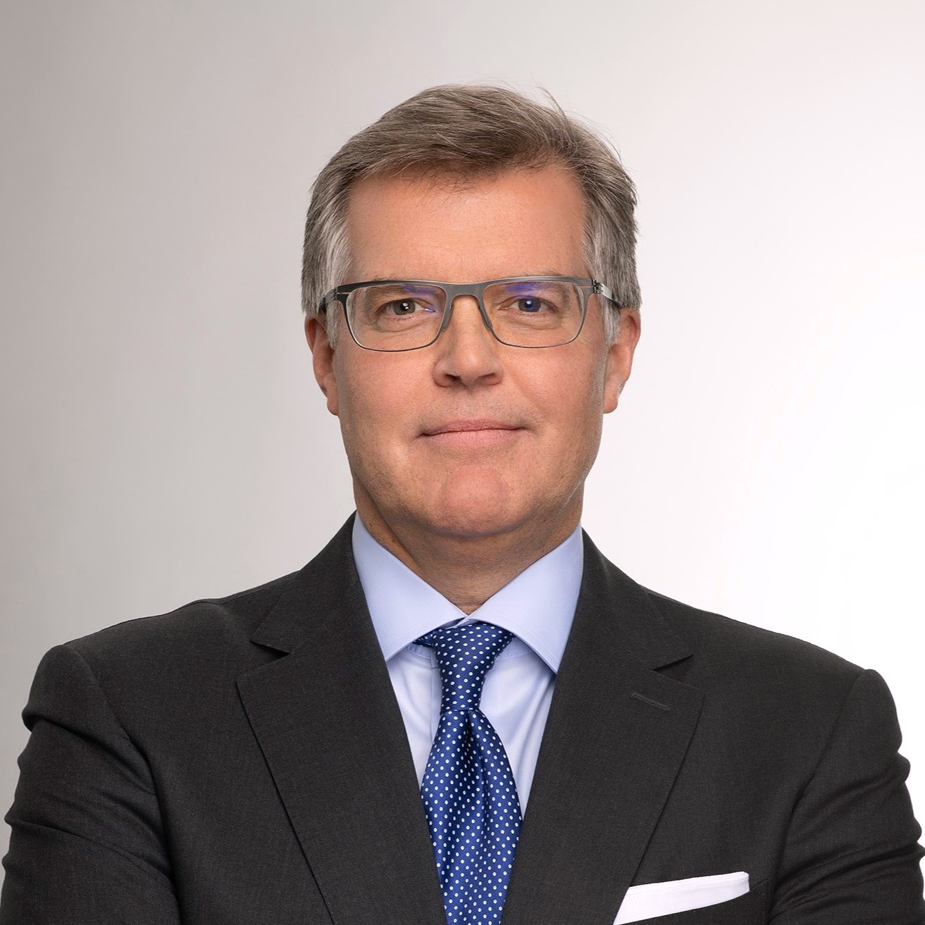 Stuart Waugh, official photo