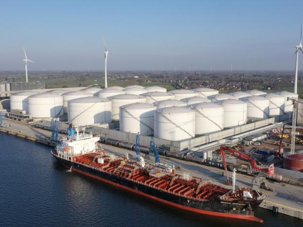 Infrastructure Douglas Terminals