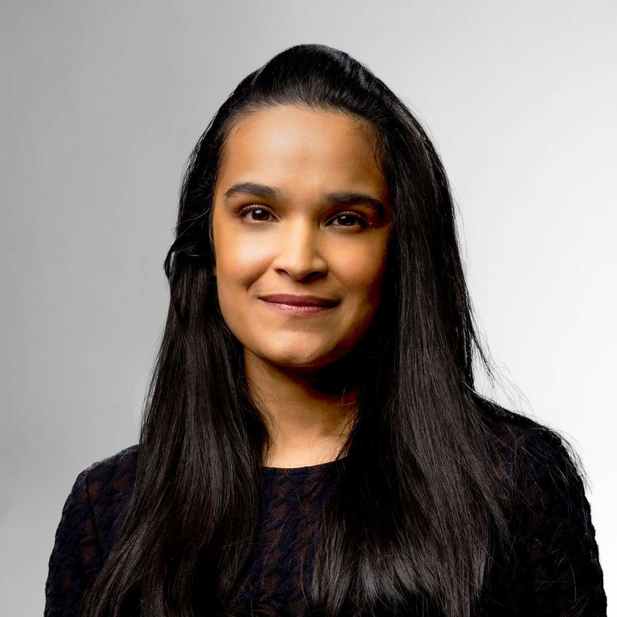 Carina Doshi headshot