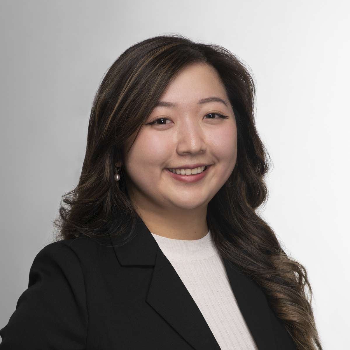Wendy Zhang headshot