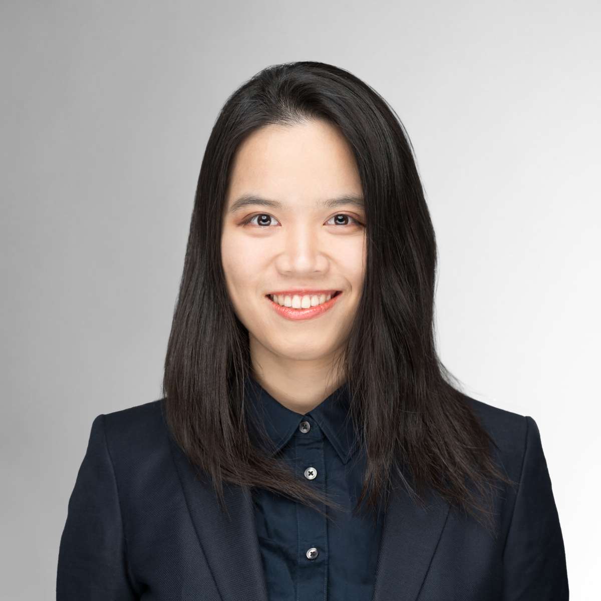 Xin Weng headshot
