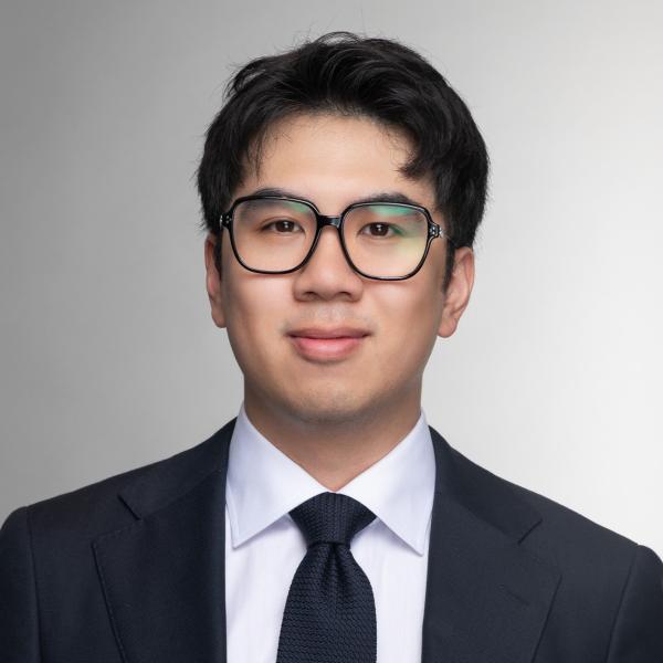 Johnathan Mo 1_Cropped.jpg