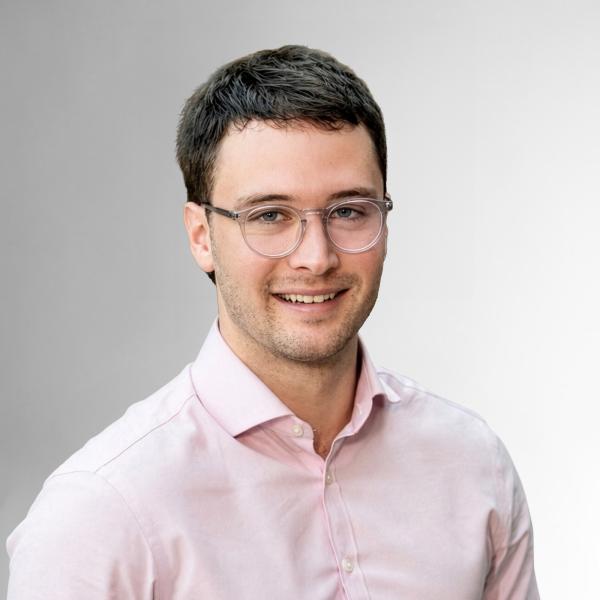 Thomas Currie Headshot